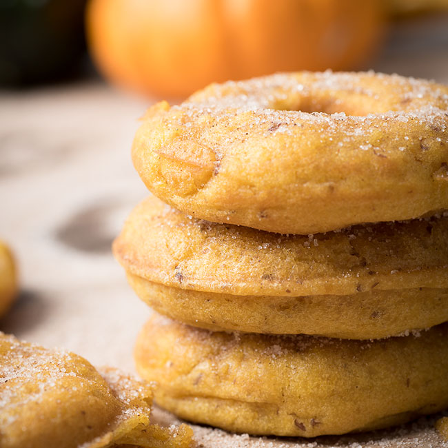 pumpkin donuts -easy homemade vegan donuts